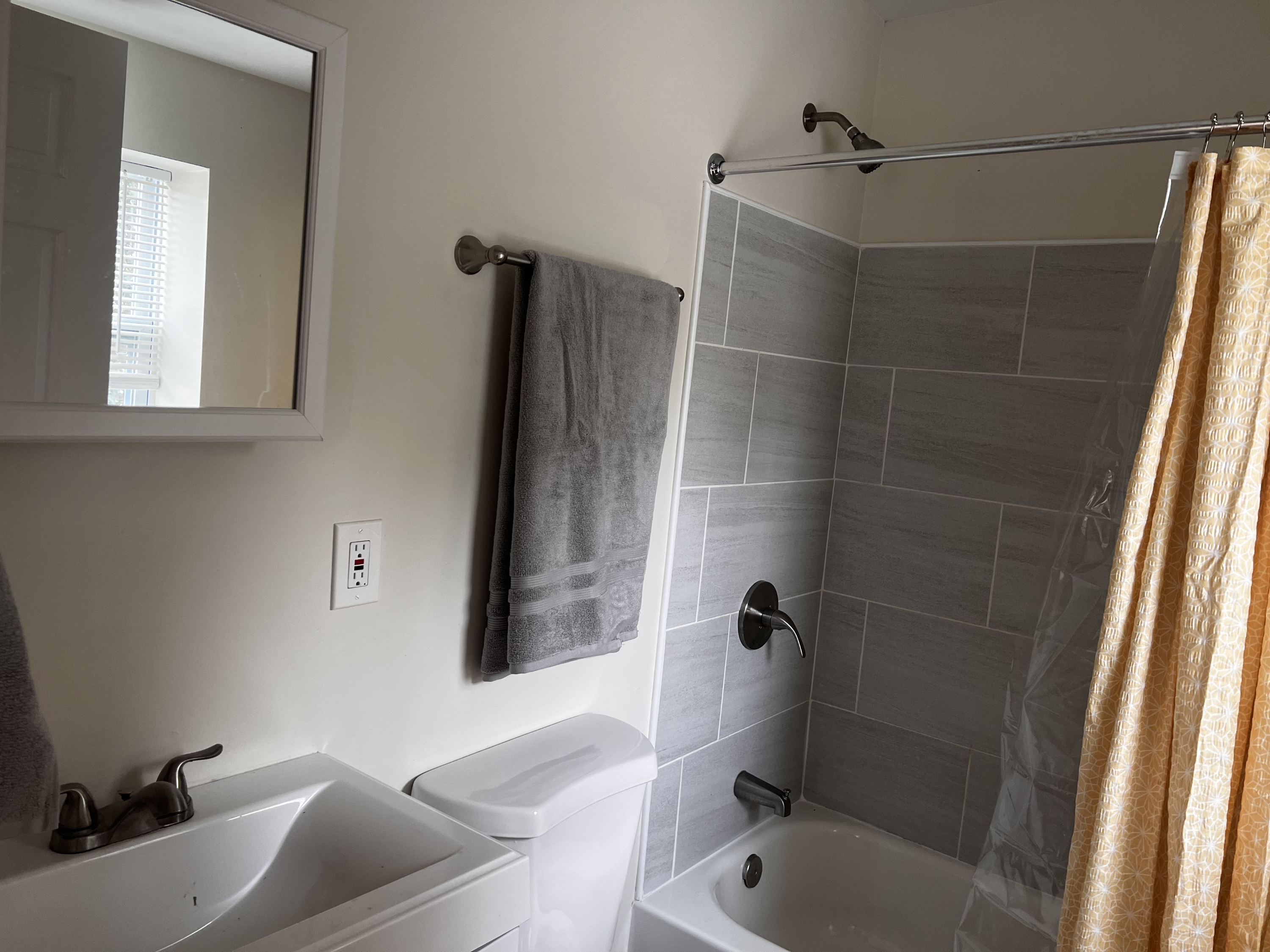 400 Venable Avenue - 202